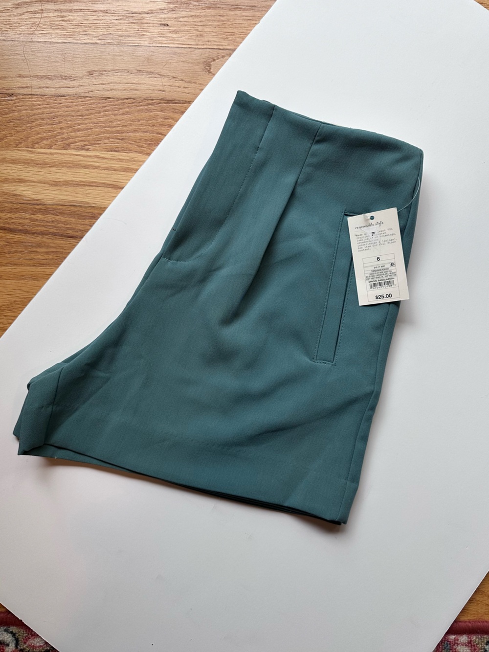 NWT A New Day Turquoise Women's Tailored High-Waist Midi Shorts, Size 6 - Picture 2 of 11